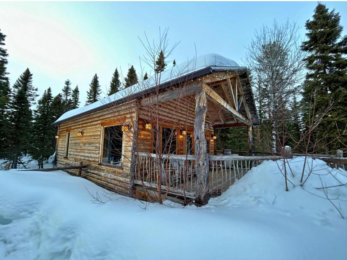 Husky - Chalets De Moh - Jacuzzi La Malbaie Exterior photo
