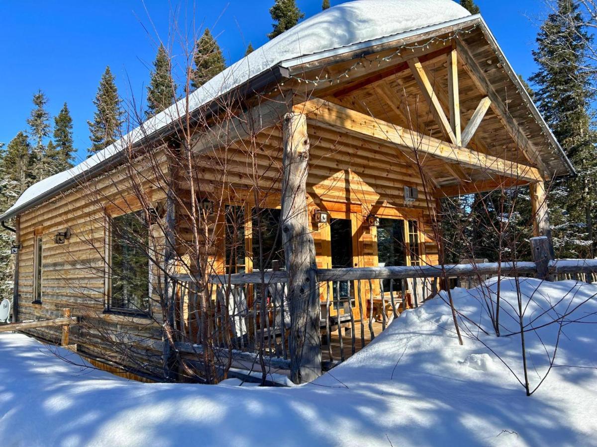 Husky - Chalets De Moh - Jacuzzi La Malbaie Exterior photo