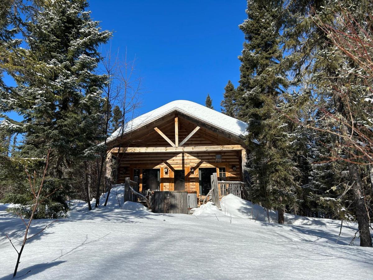 Husky - Chalets De Moh - Jacuzzi La Malbaie Exterior photo